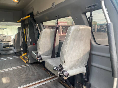 2009 Ford E-Series E-250