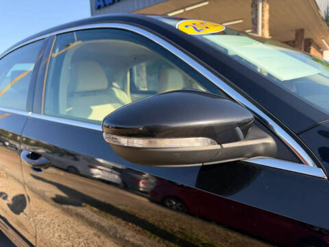2012 Volkswagen Passat SE PZEV