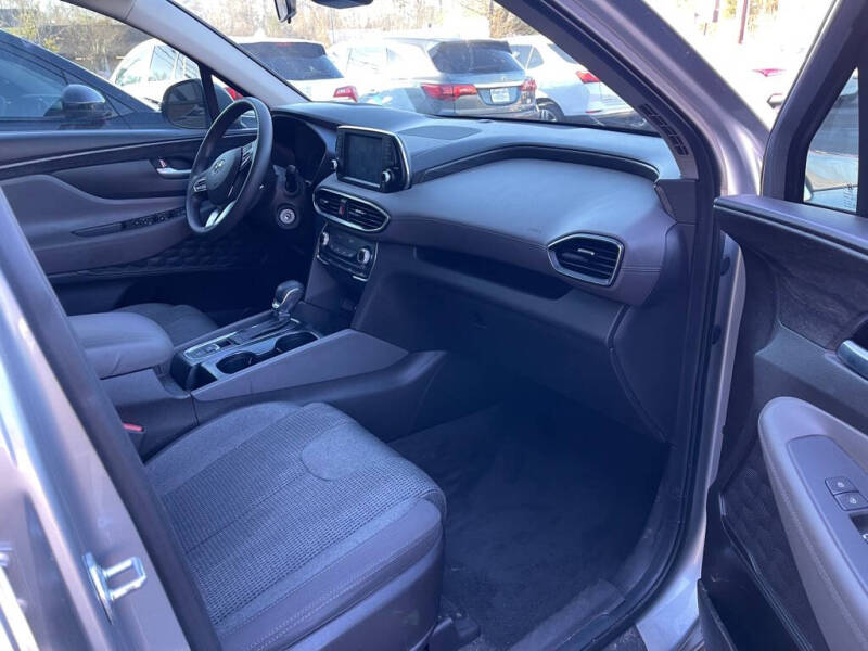 2020 Hyundai Santa Fe SE