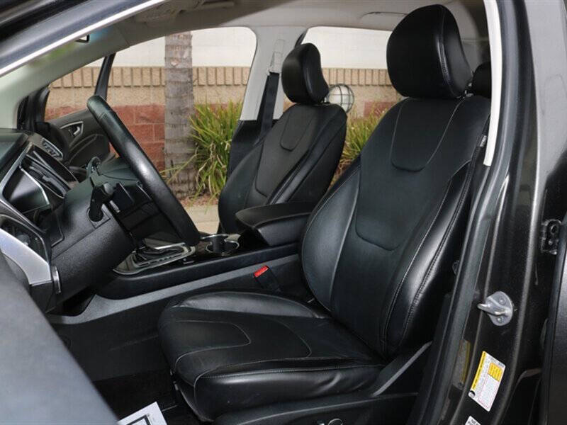 2017 Ford Edge Titanium