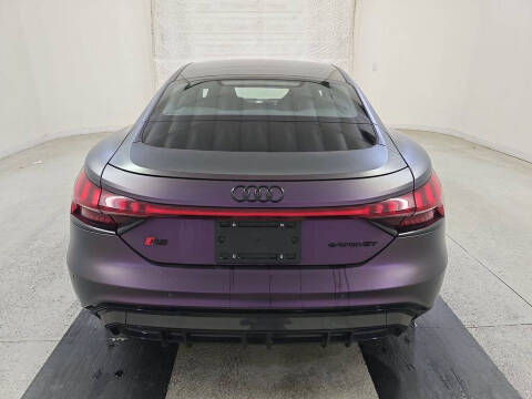 2022 Audi RS e-tron GT quattro