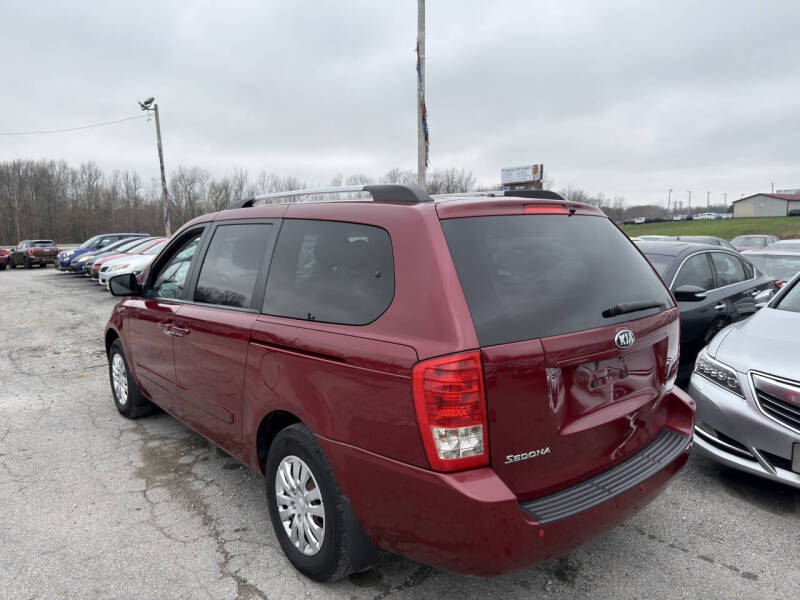 2014 Kia Sedona LX