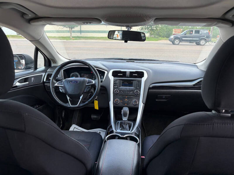 2015 Ford Fusion SE