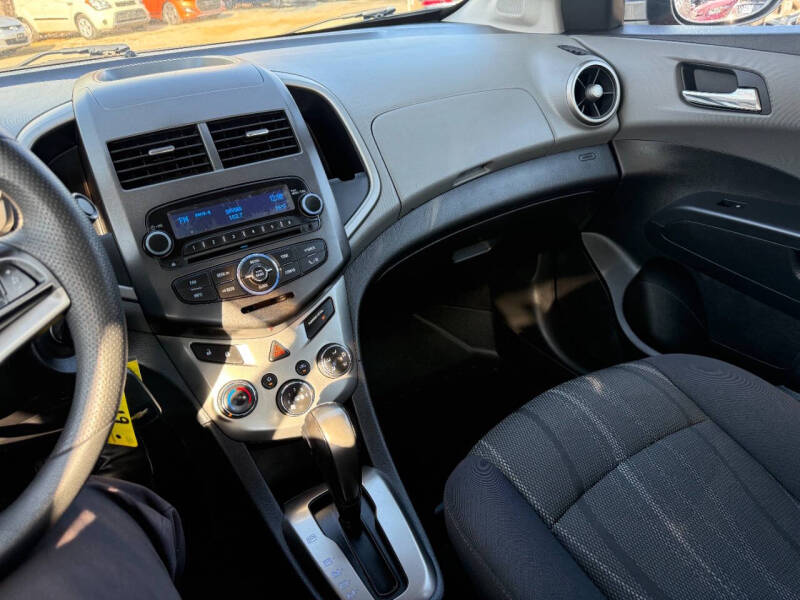 2015 Chevrolet Sonic LT Auto