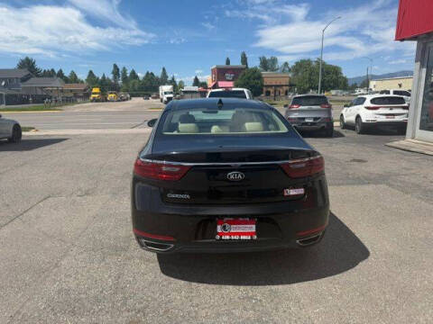 2018 Kia Cadenza Premium