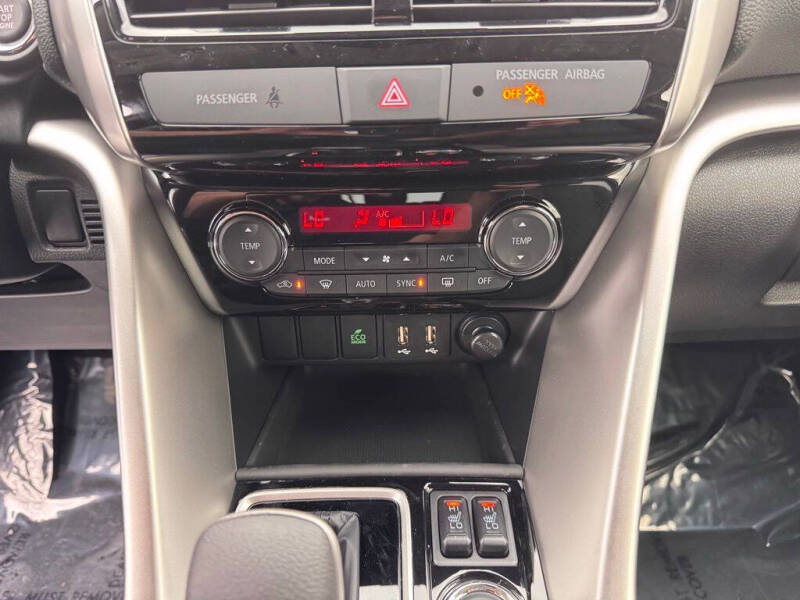 2025 Mitsubishi Eclipse Cross SE