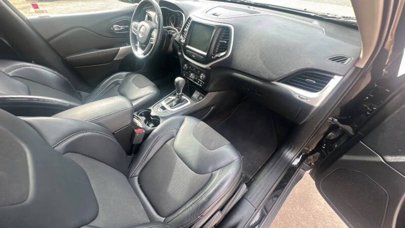 2018 Jeep Cherokee Latitude Plus