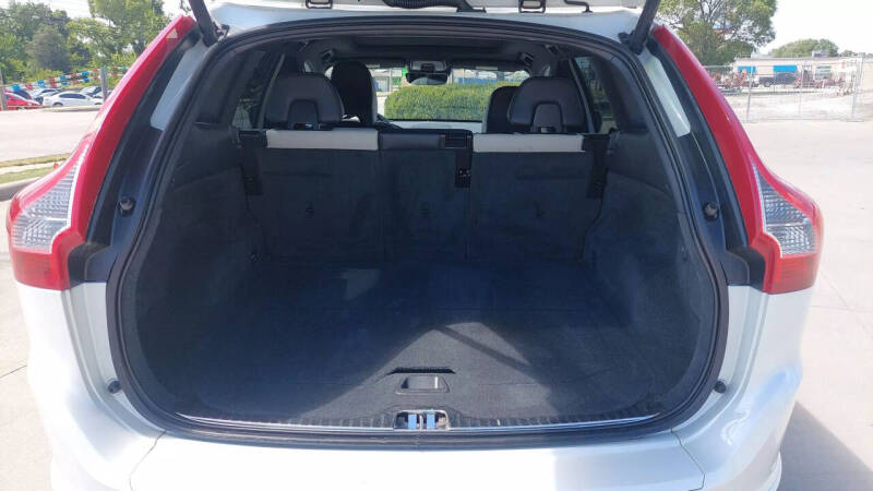 2015 Volvo XC60 T6 Drive-E Platinum