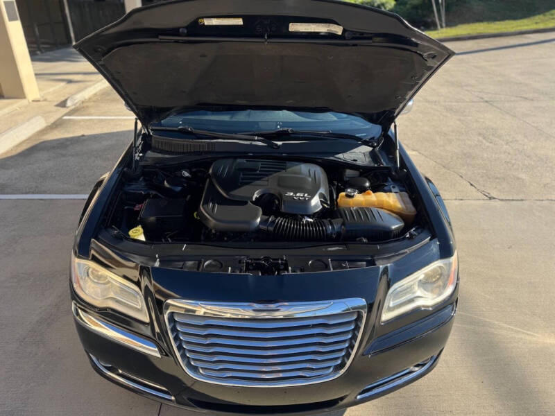 2012 Chrysler 300 Limited