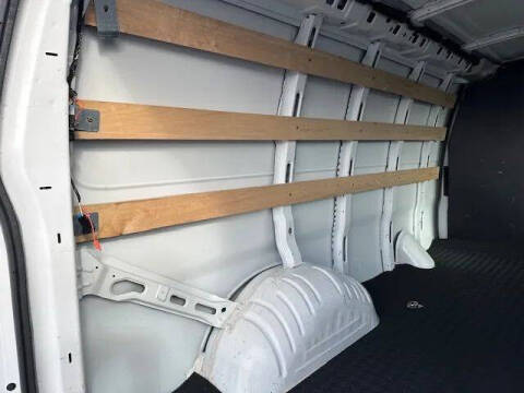 2023 GMC Savana 2500