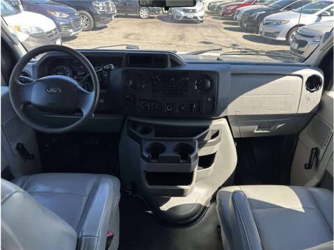 2013 Ford E-Series E-250