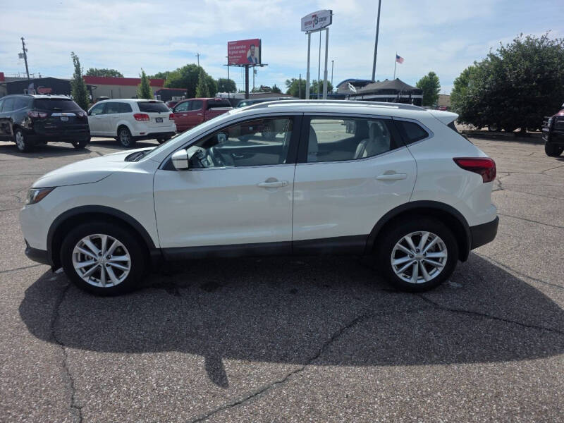 2018 Nissan Rogue Sport SV