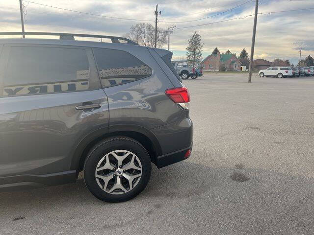 2022 Subaru Forester Premium