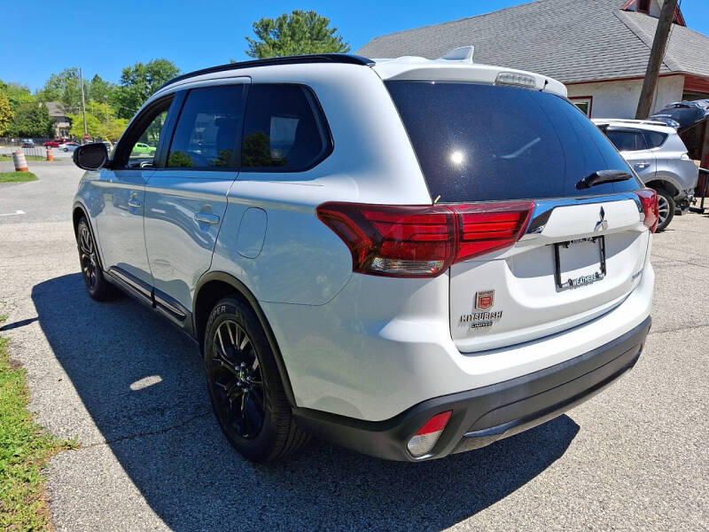 2018 Mitsubishi Outlander SE