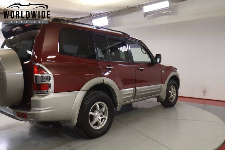 2001 Mitsubishi Montero Limited