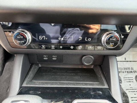 2025 Mitsubishi Outlander ES