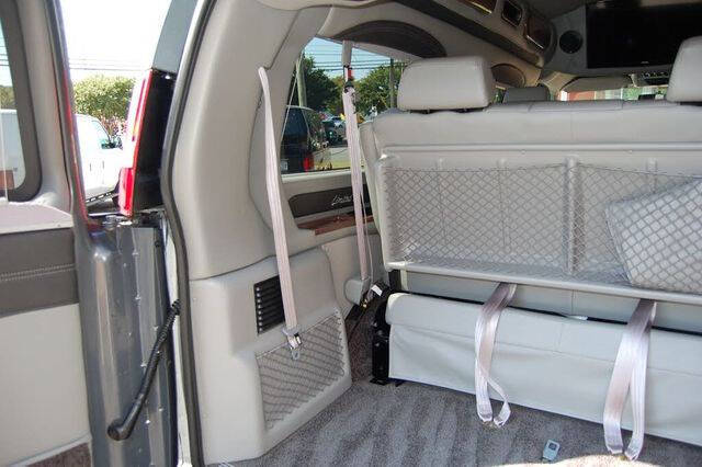 2017 GMC Savana 2500