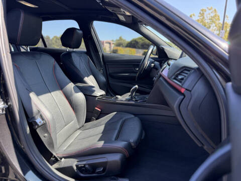 2012 BMW 3 Series 328i