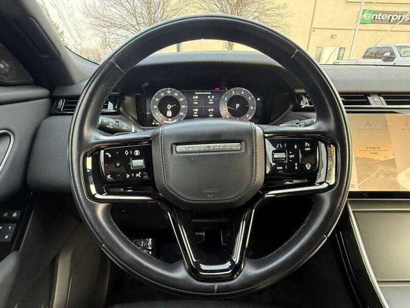 2025 Land Rover Range Rover Velar P250 Dynamic SE