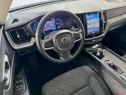 2023 Volvo XC60 B5 Core