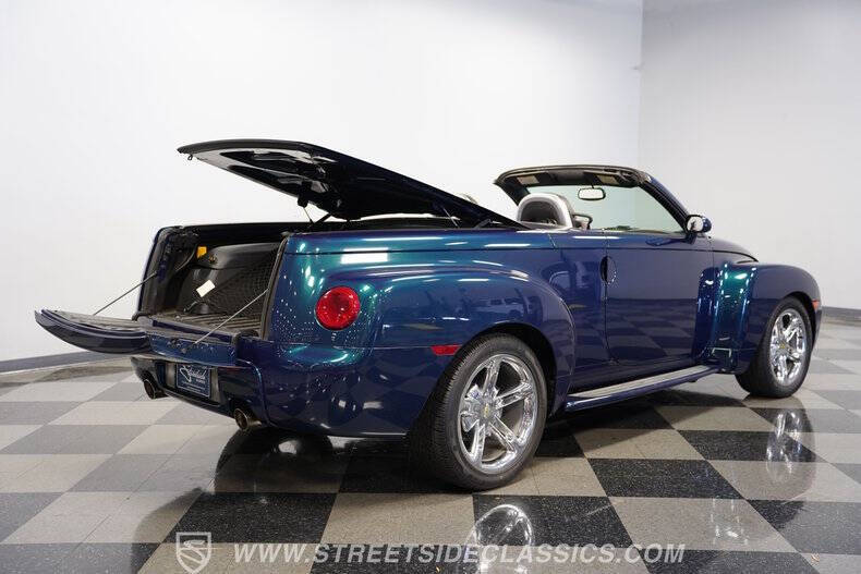 2005 Chevrolet SSR LS