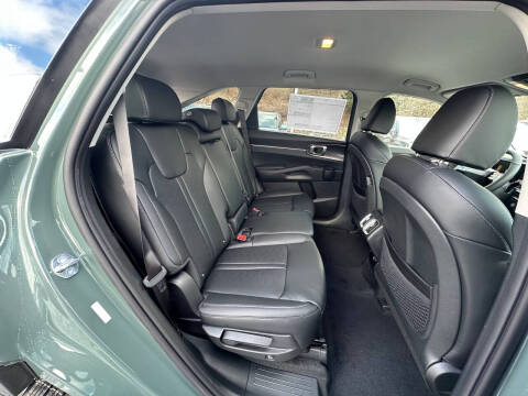 2026 Kia Sorento Hybrid EX