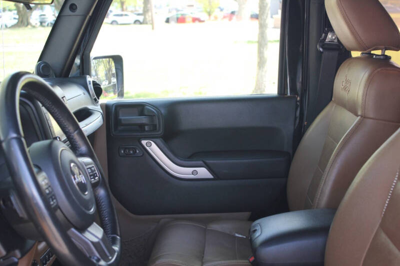 2012 Jeep Wrangler Sahara