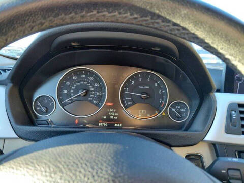 2012 BMW 3 Series 328i