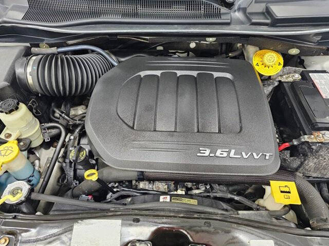 2016 Chrysler Town and Country Touring