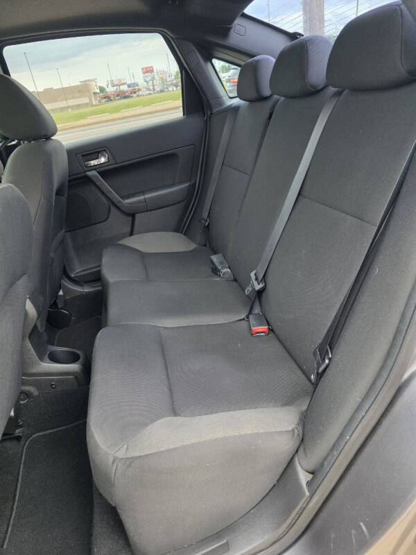 2011 Ford Focus Sport SES