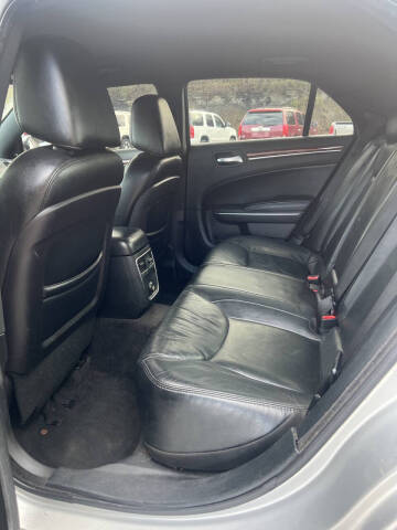 2012 Chrysler 300 Limited