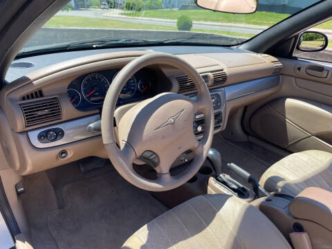 2004 Chrysler Sebring LXi