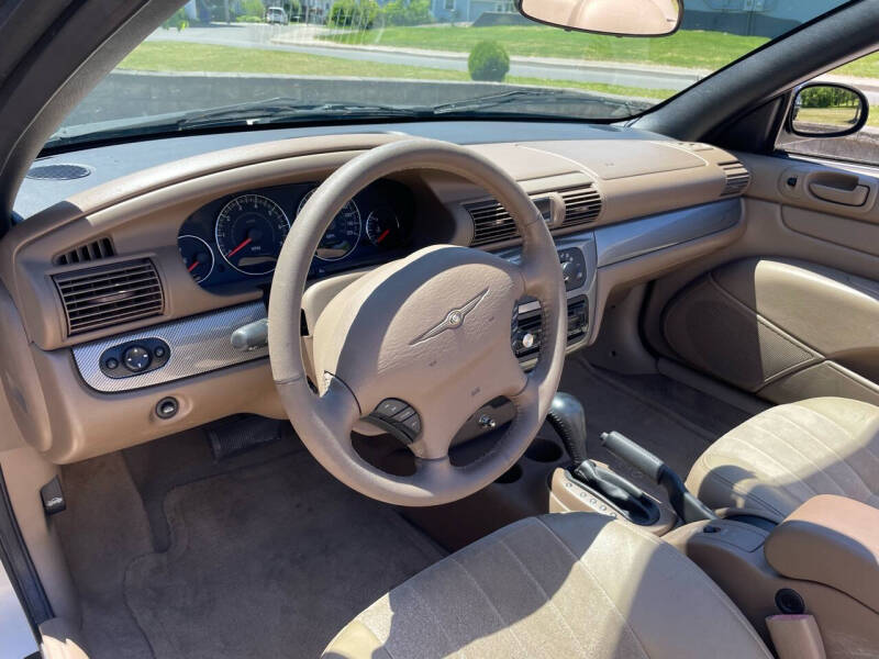 2004 Chrysler Sebring LXi