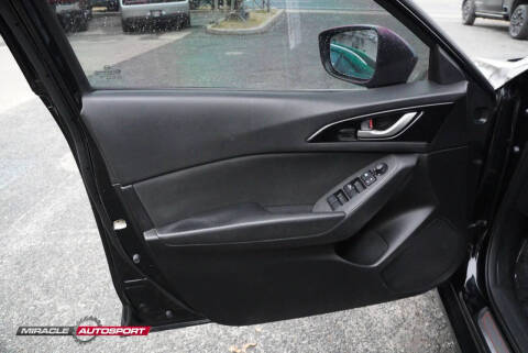 2016 Mazda MAZDA3 i Sport