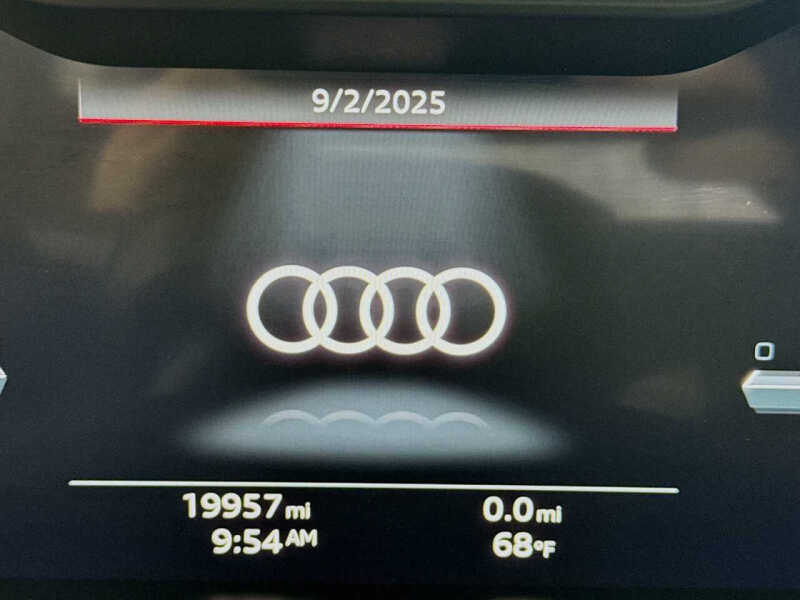 2023 Audi Q7 quattro Premium Plus 55 TFSI