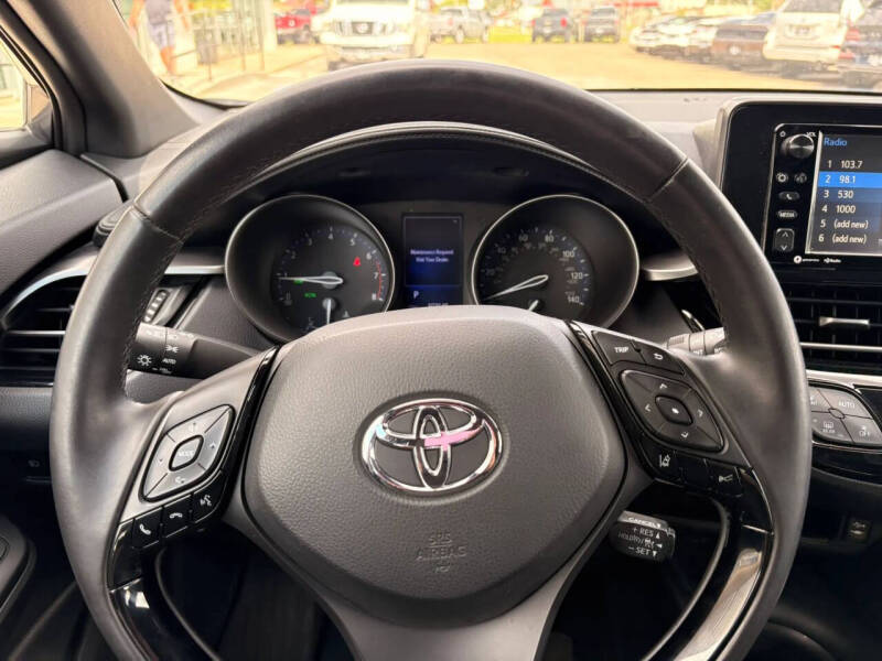 2018 Toyota C-HR XLE Premium