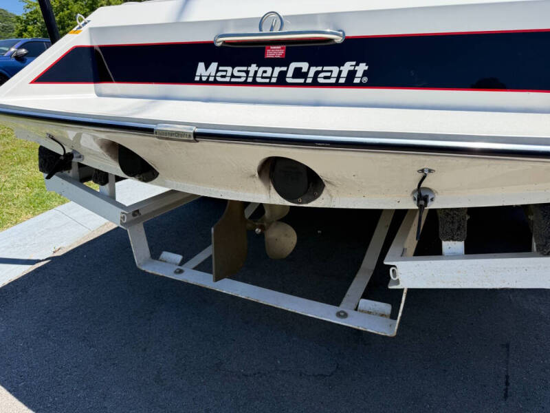 1988 MasterCraft TriStar 190