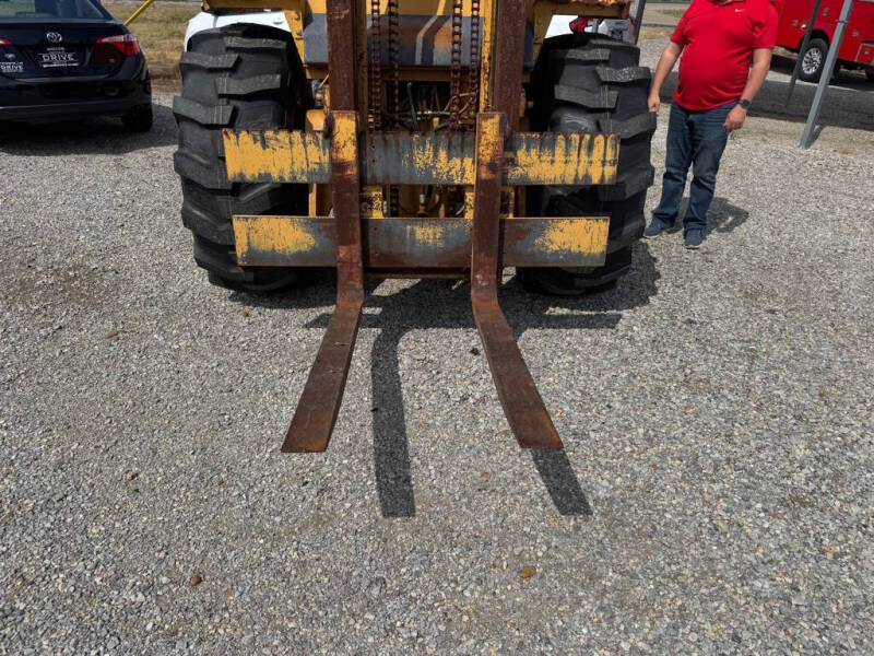 1995 Case IH  585E FORKLIFT