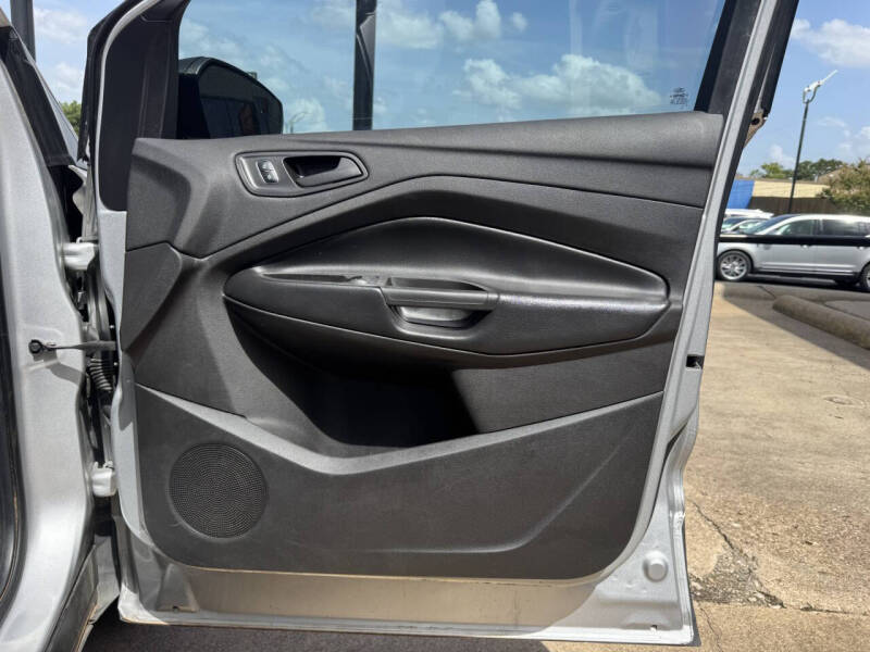 2019 Ford Escape S