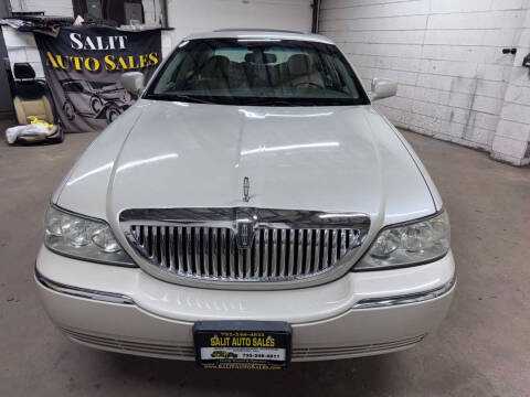 2004 Lincoln Town Car Ultimate