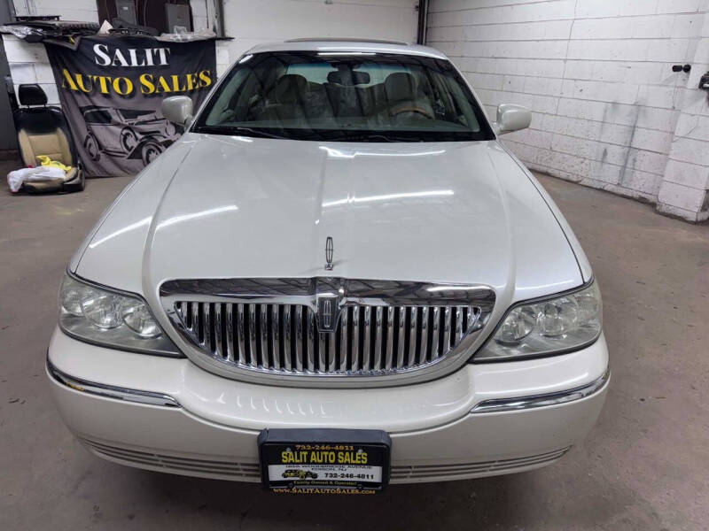 2004 Lincoln Town Car Ultimate