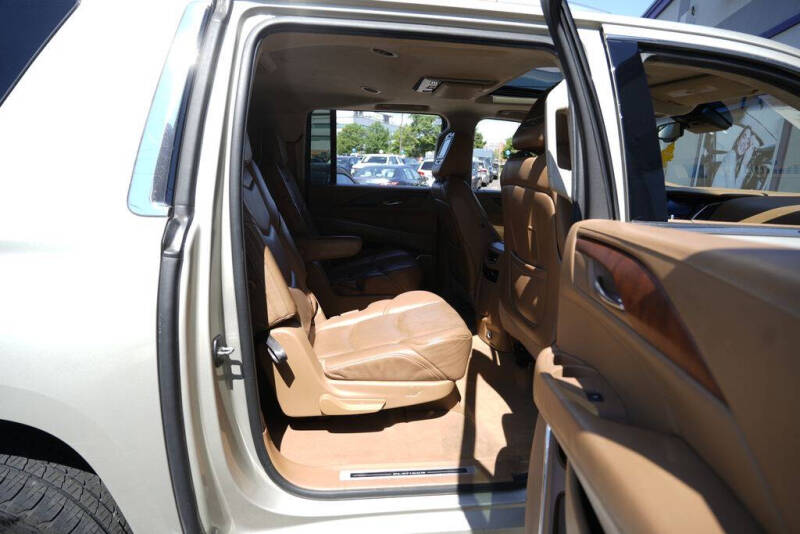 2015 Cadillac Escalade ESV Platinum
