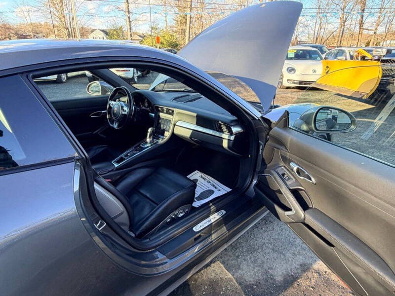 2015 Porsche 911 Carrera 4S