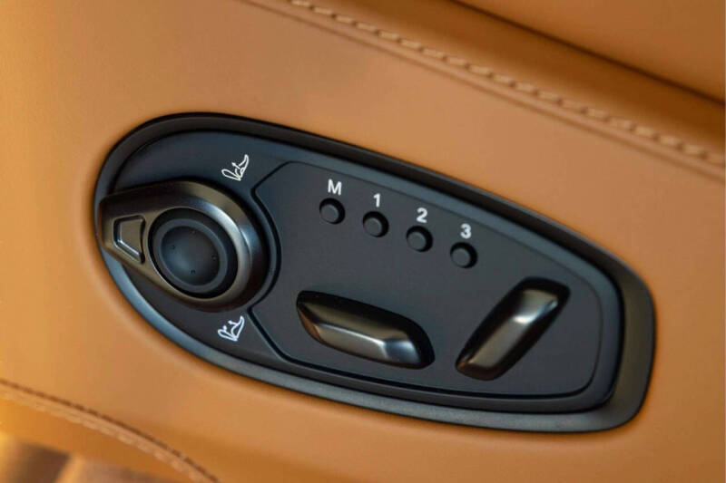 2026 Aston Martin DBX 707