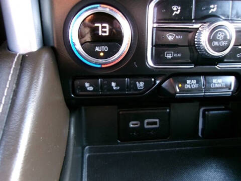 2023 GMC Yukon XL SLT