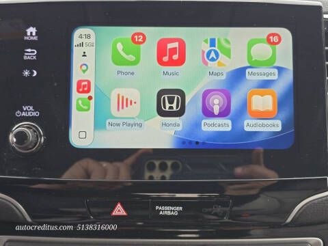 2019 Honda Pilot Touring w/Rear Captain's Chairs