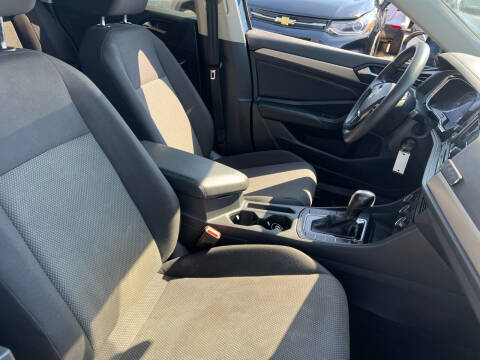 2019 Volkswagen Jetta R-Line