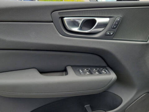 2026 Volvo XC60 B5 Core