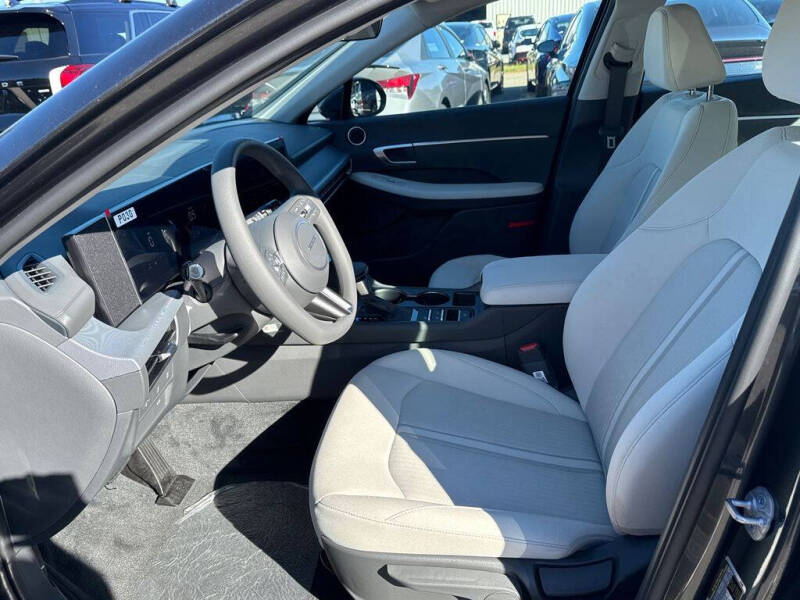 2026 Hyundai Sonata SE