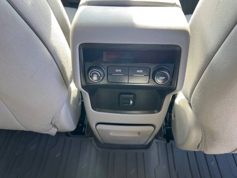 2019 GMC Acadia SLE-1